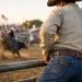 Calças Wrangler e o rodeio: por que combinam